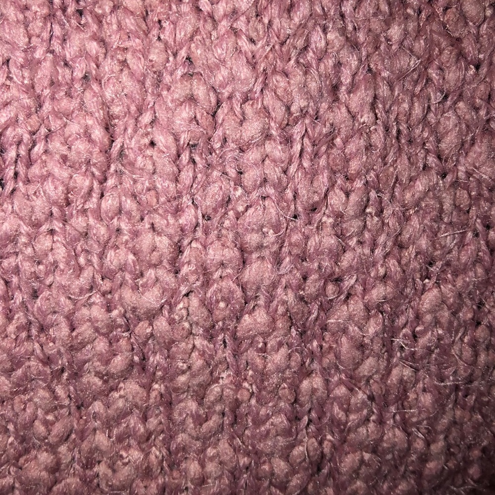 this is a fall sweater - Picture 4 of 4